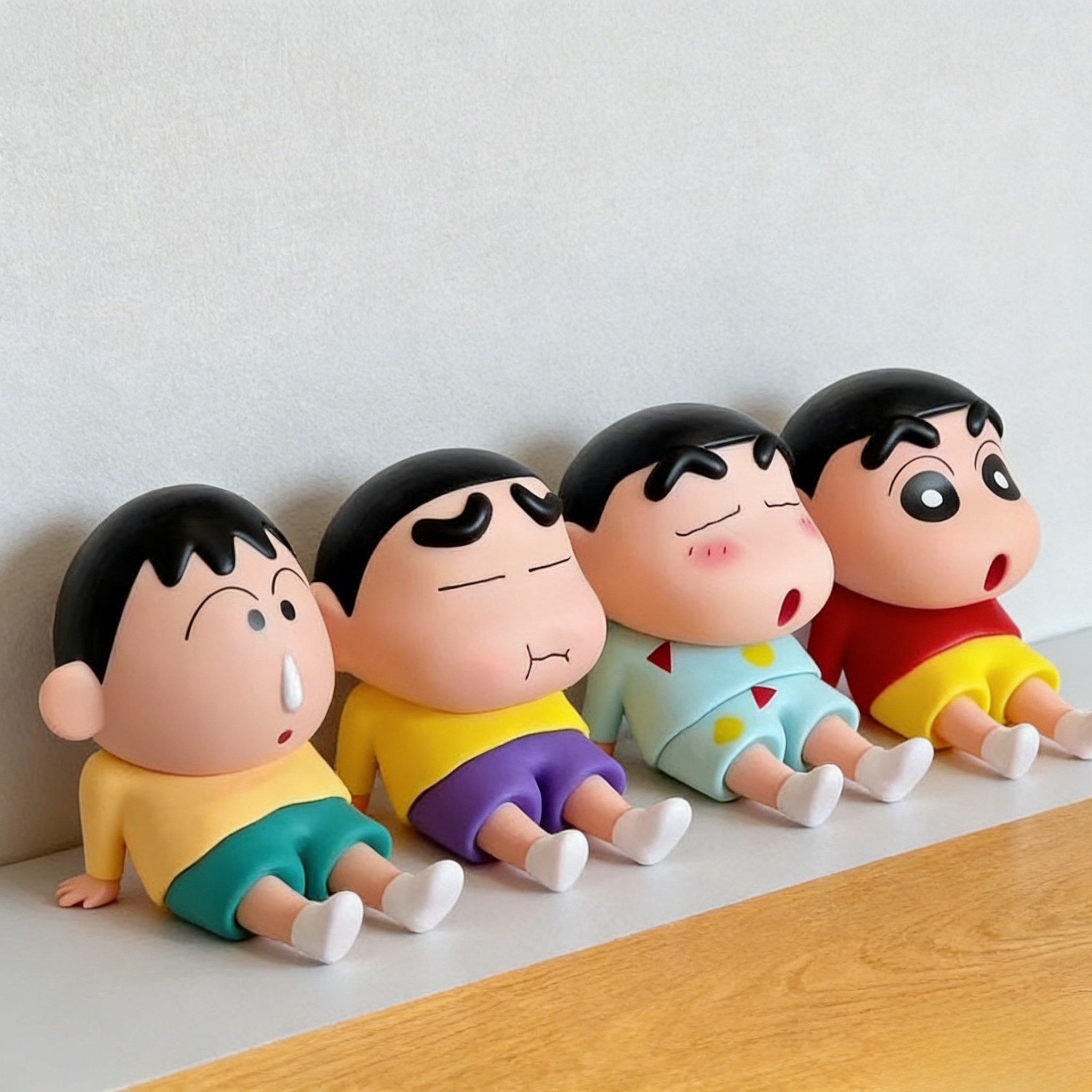 Desk Setup Kawaii - Crayon Shin-Chan Figures toy Phone Holder