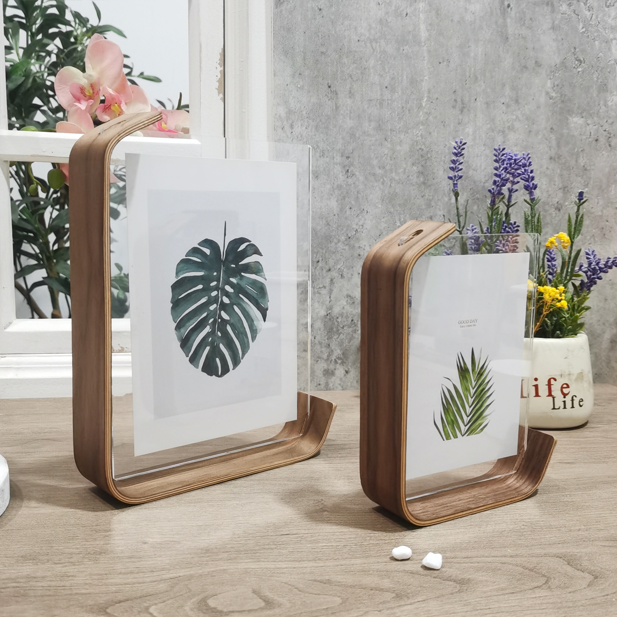 Desk Setup Photo - L-Shaped Floating Photo Frame, Unique Natural