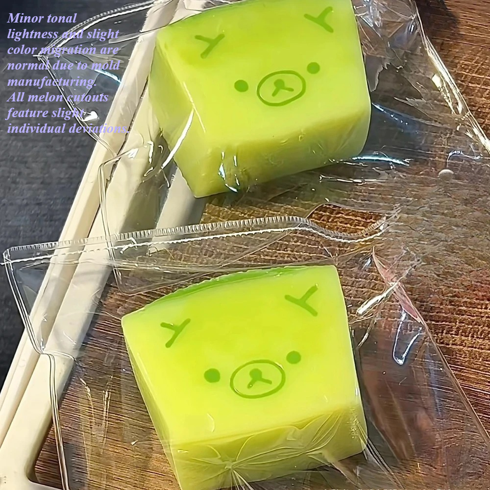 light green melon bear rilakku - Desk Setup Kawaii のレビューと価格