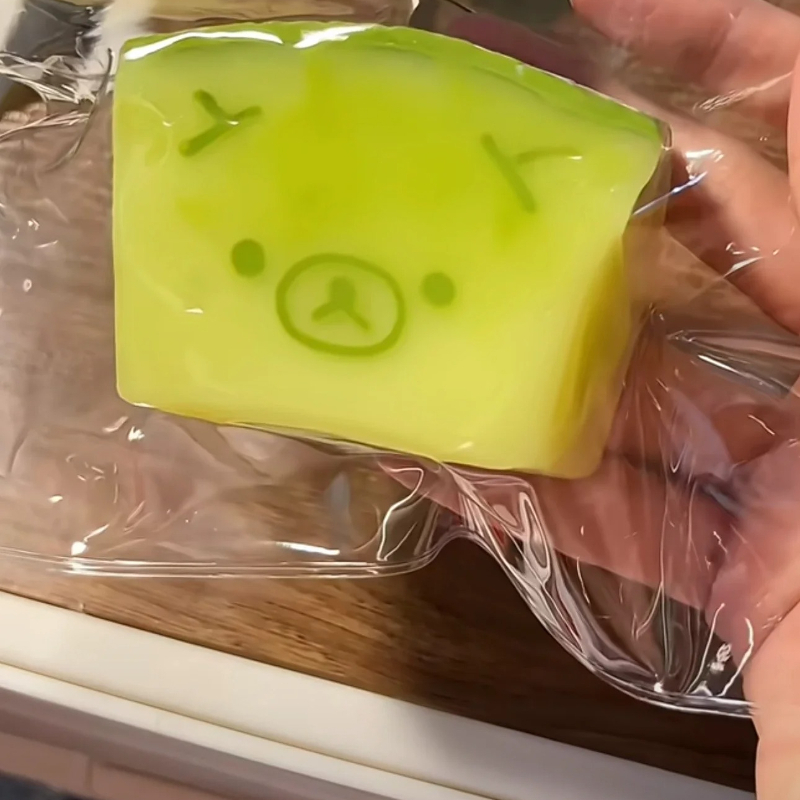 light green melon bear rilakku - Desk Setup Kawaii のレビューと価格