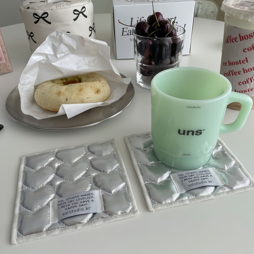 Korean Ins Love Quilted Metal  - Desk Setup Photo のレビューと価格