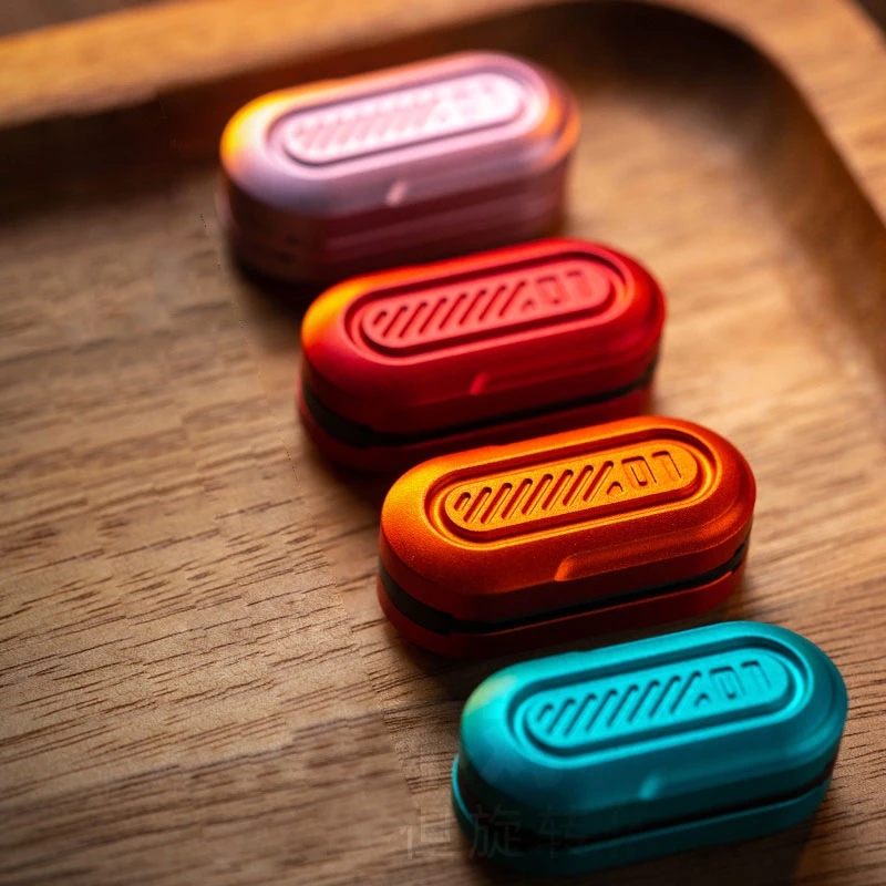 Green Pod Fidget Slider Metal  - Desk Setup Green のレビューと価格