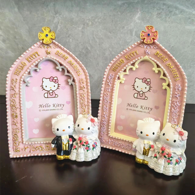 Sanrio Hello Kitty Resin Photo - Desk Setup Photo のレビューと価格