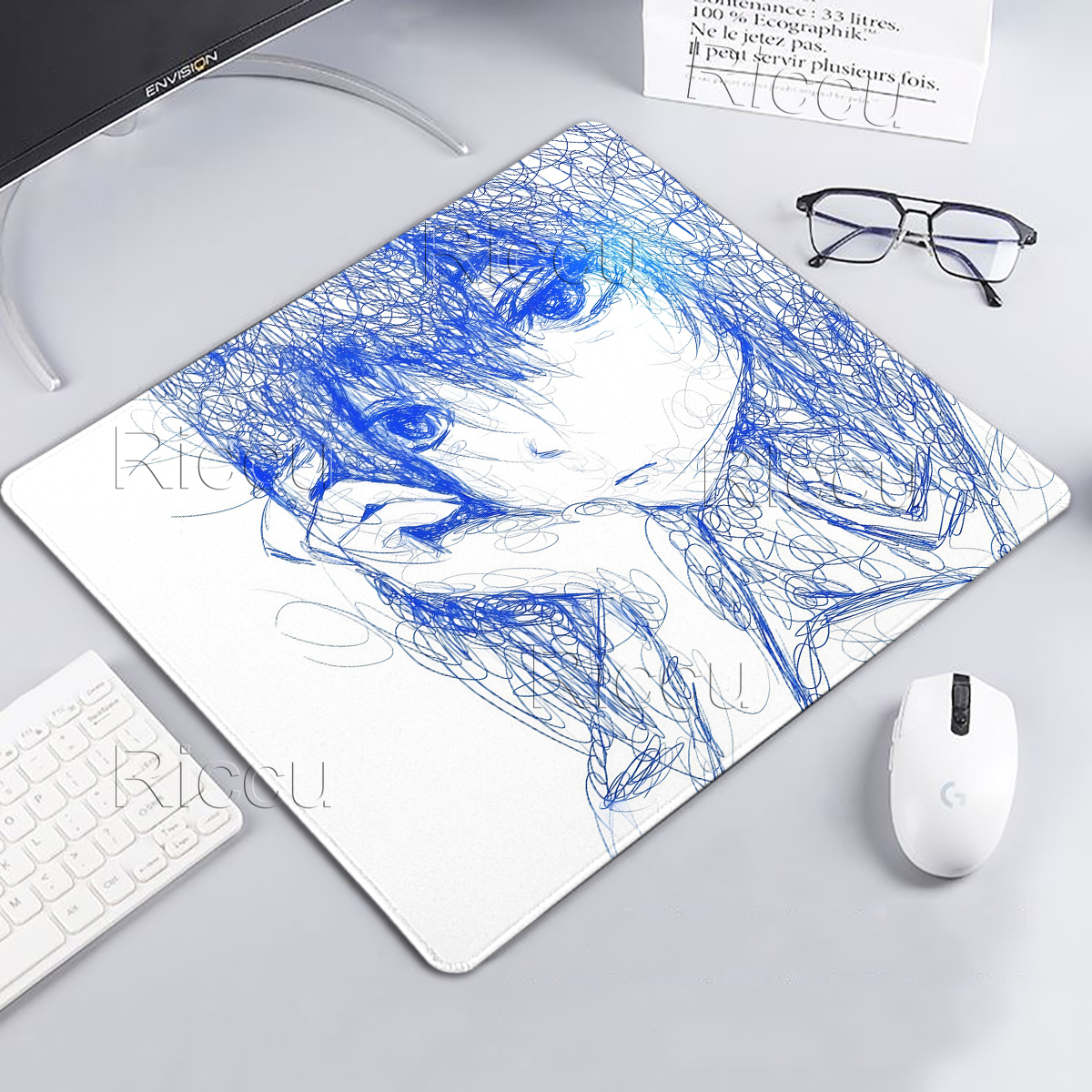 Small Size Anime Girl Aestheti - Desk Setup Accessories Aesthetic のレビューと価格