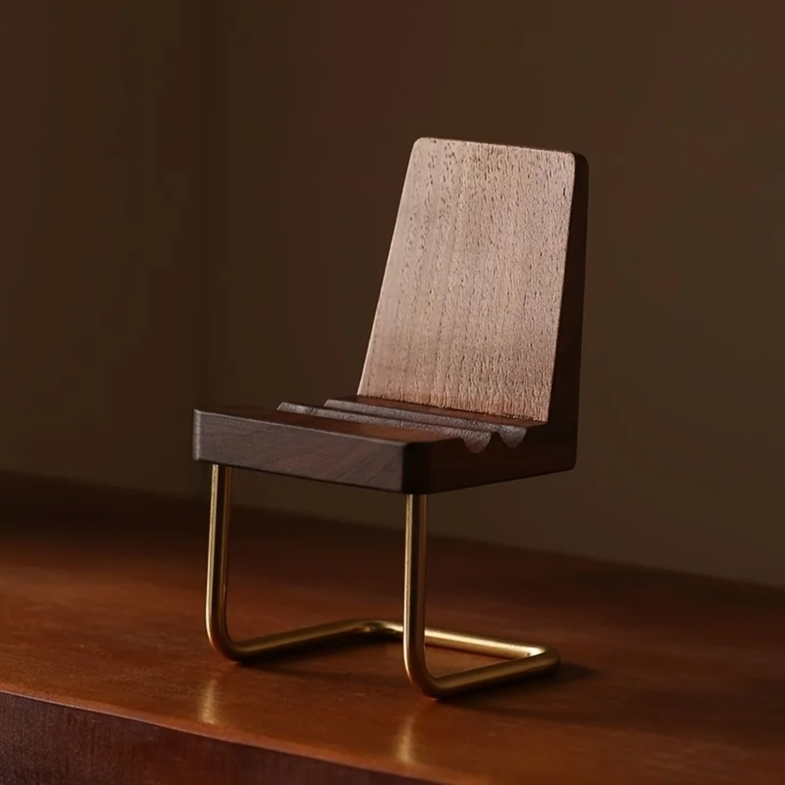 Wooden Phone Stand Walnut Desk - Desk Setup Natural のレビューと価格